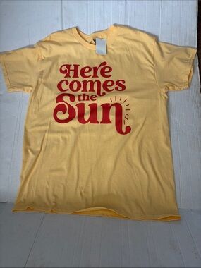 Gildan Yellow Graphic Tee with “Here Comes the Sun" Print